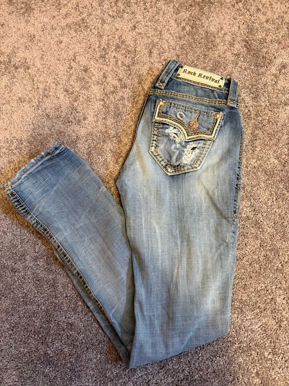 Rock Revival Straight Leg Women's Light Blue Distressed Jeans SIZE 26 “BETTY”